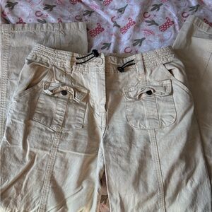 Brandy Melville Cream Cargo Pants